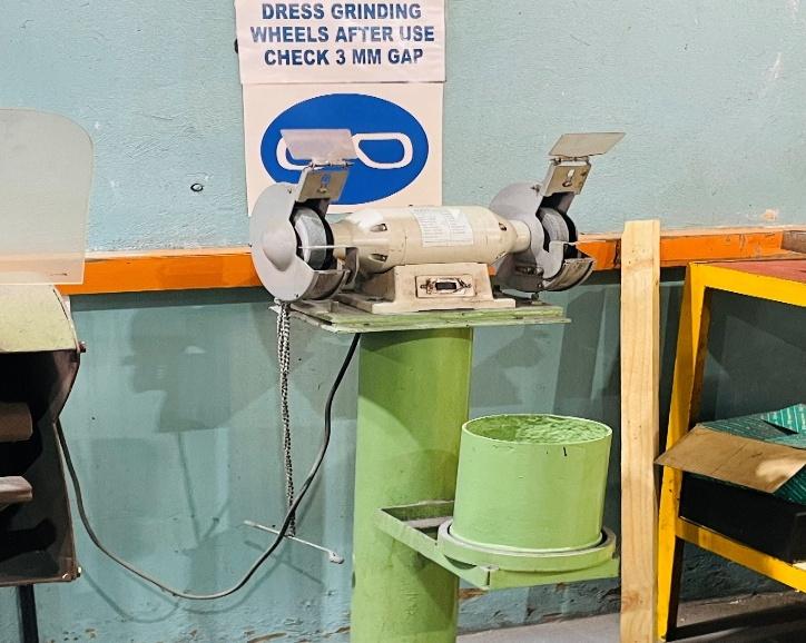 Pedestal Grinding Machine